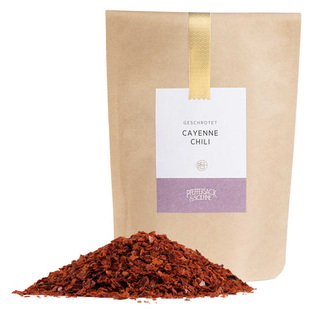 Cayenne Chili im Kraftbeutel von Pfeffersack & Soehne – scharfes Chili-Gewürz für Chili con Carne, asiatische Wokgerichte und würzige BBQ-Saucen.