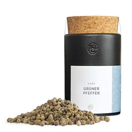 Grüner Pfeffer ganz in handgefertigter Keramikdose von Pfeffersack & Soehne – mild-würzige Pfefferkörner für Steak, Geflügel und Pfeffersaucen.