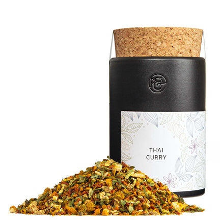 Thai Curry in handgefertigter Keramikdose von Pfeffersack & Soehne – aromatische Gewürzmischung für thailändische Currys und Kokosmilchgerichte.
