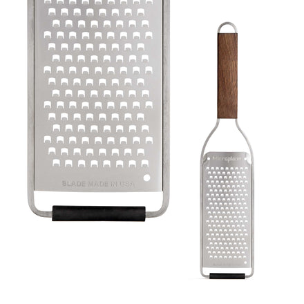 Microplane, Master Series #3 grobe Reibe, Detail